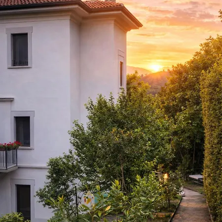 Miranda Luxury View Penthouse With Panoramic Terrace Como